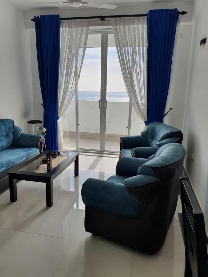 New 2 Bedroom Apartment, 100M Away From The Beach Dehiwala-Mount Lavinia Kültér fotó